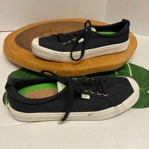 CARIUMA Unisex Black Canvas Aneakers